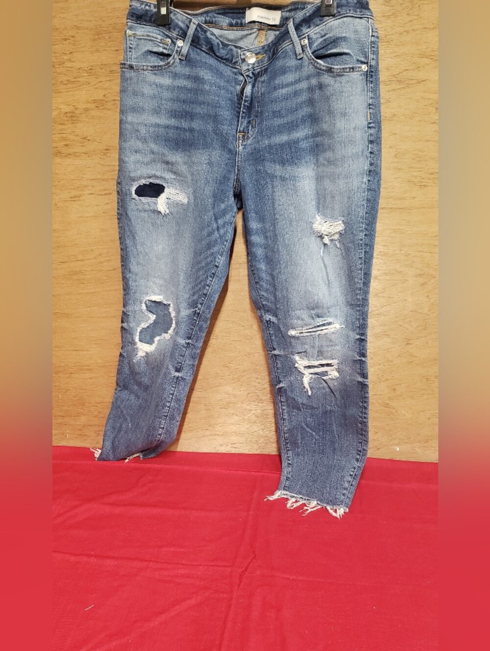 Maurices Ladies Distressed Frayed Nottom Jeans 16 EUC